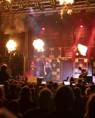 Country in the Burg: Brantley Gilbert, Mitchell Tenpenny & Drake White - Saturday