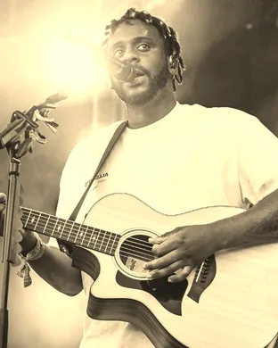 Myles Smith Milwaukee